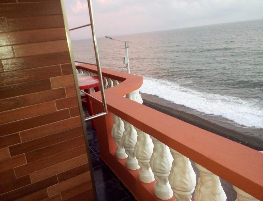 Guest House Rusalka Kobuleti Esterno foto