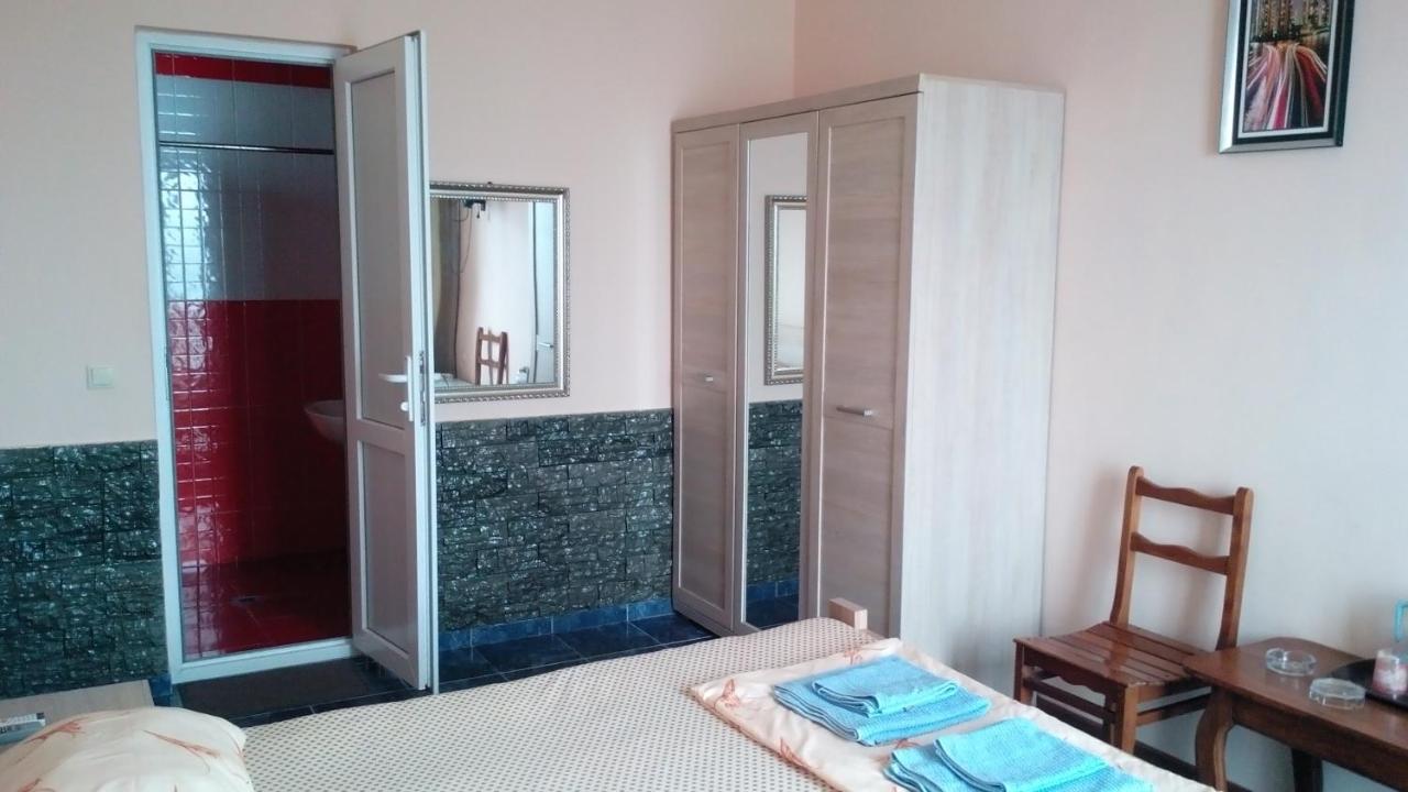 Guest House Rusalka Kobuleti Esterno foto