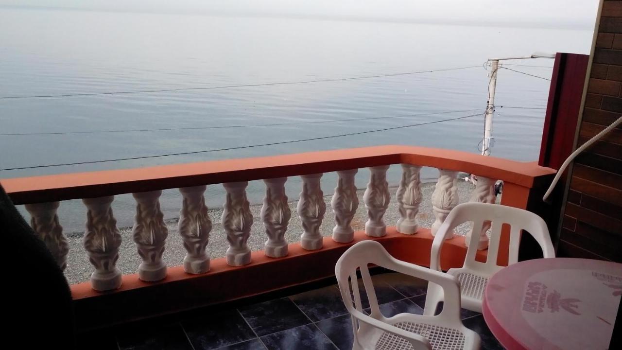 Guest House Rusalka Kobuleti Esterno foto